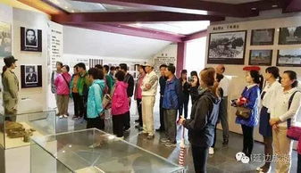 旅游服务进社区 关爱党员与老人，传递旅途温情